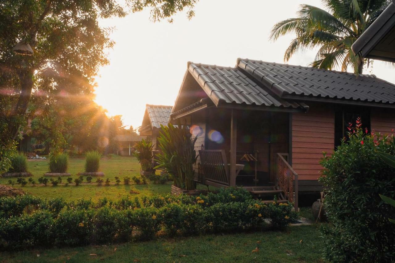 ホテル Cocco House Ao Nang エクステリア 写真